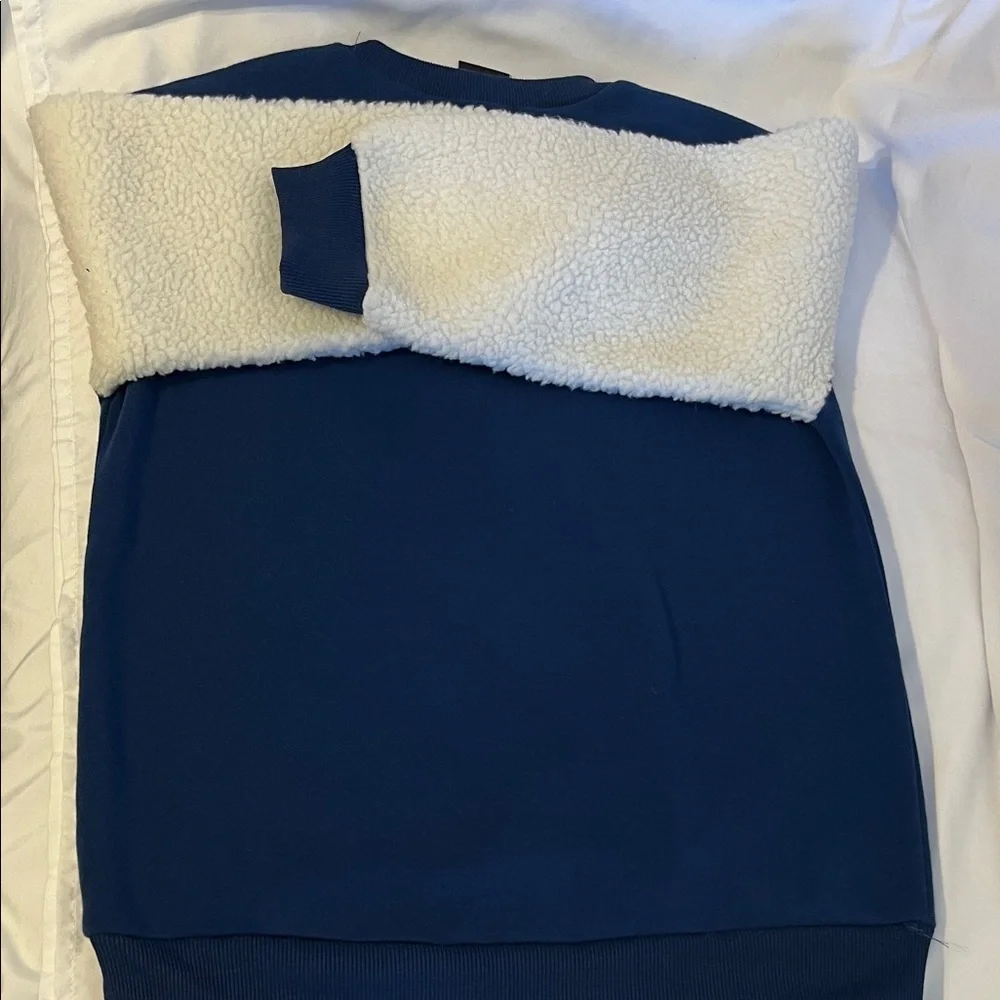 Xtraordinary Navy and Cream Crew Neck Sweater